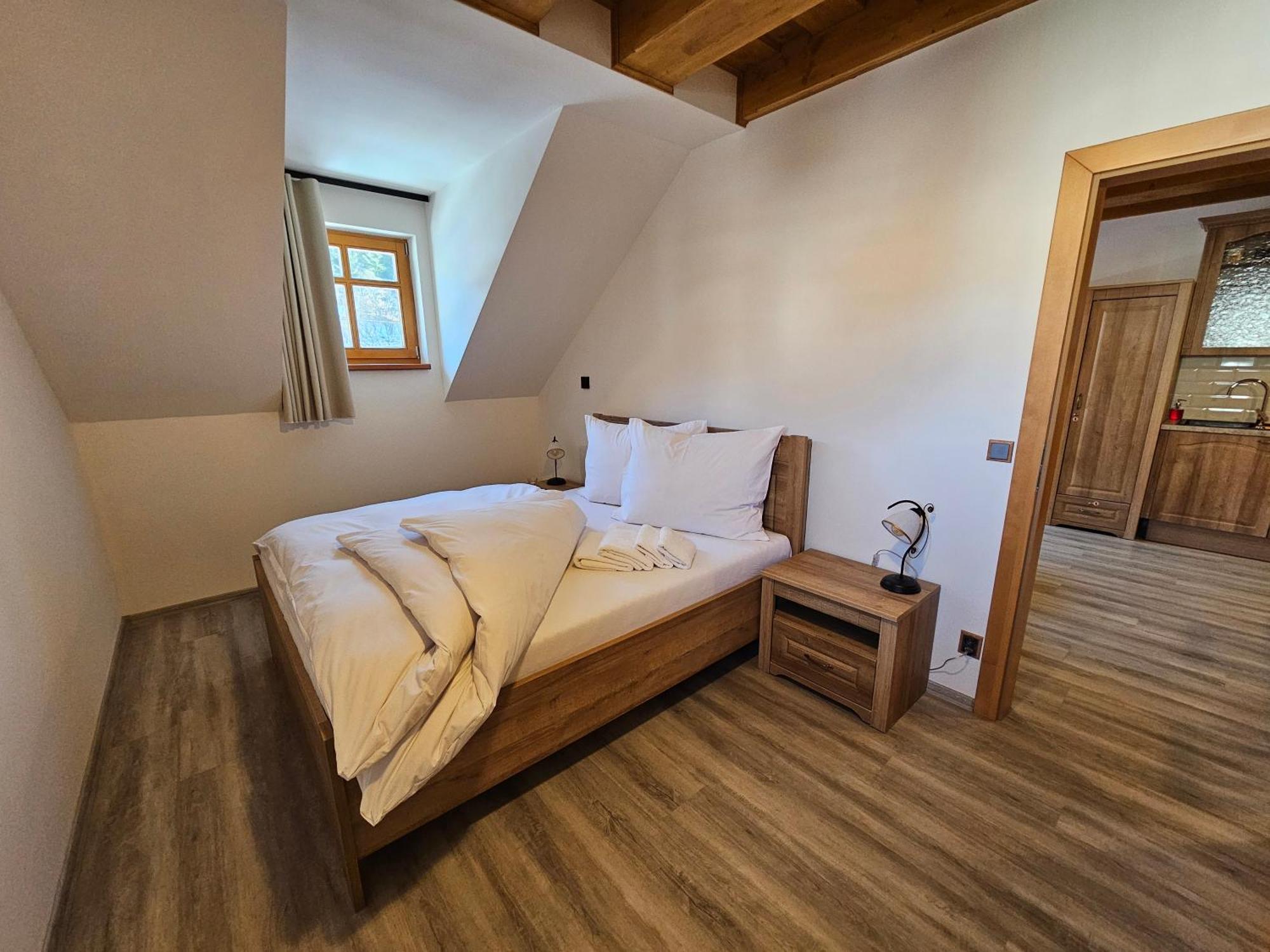 Apartmany Jezerne Velke Karlovice Bagian luar foto