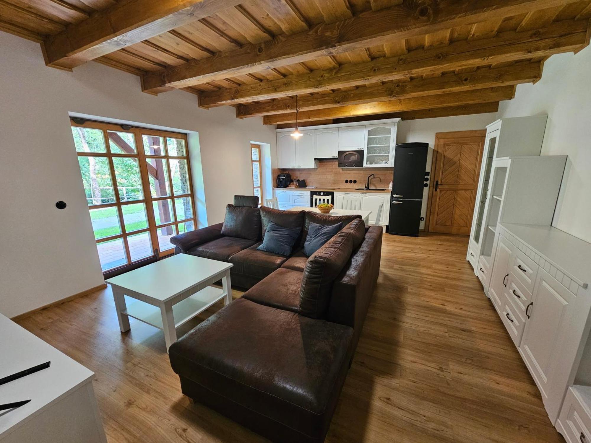 Apartmany Jezerne Velke Karlovice Bagian luar foto