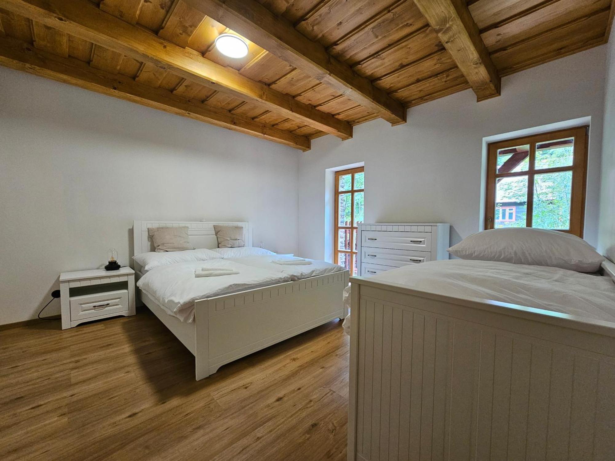 Apartmany Jezerne Velke Karlovice Bagian luar foto