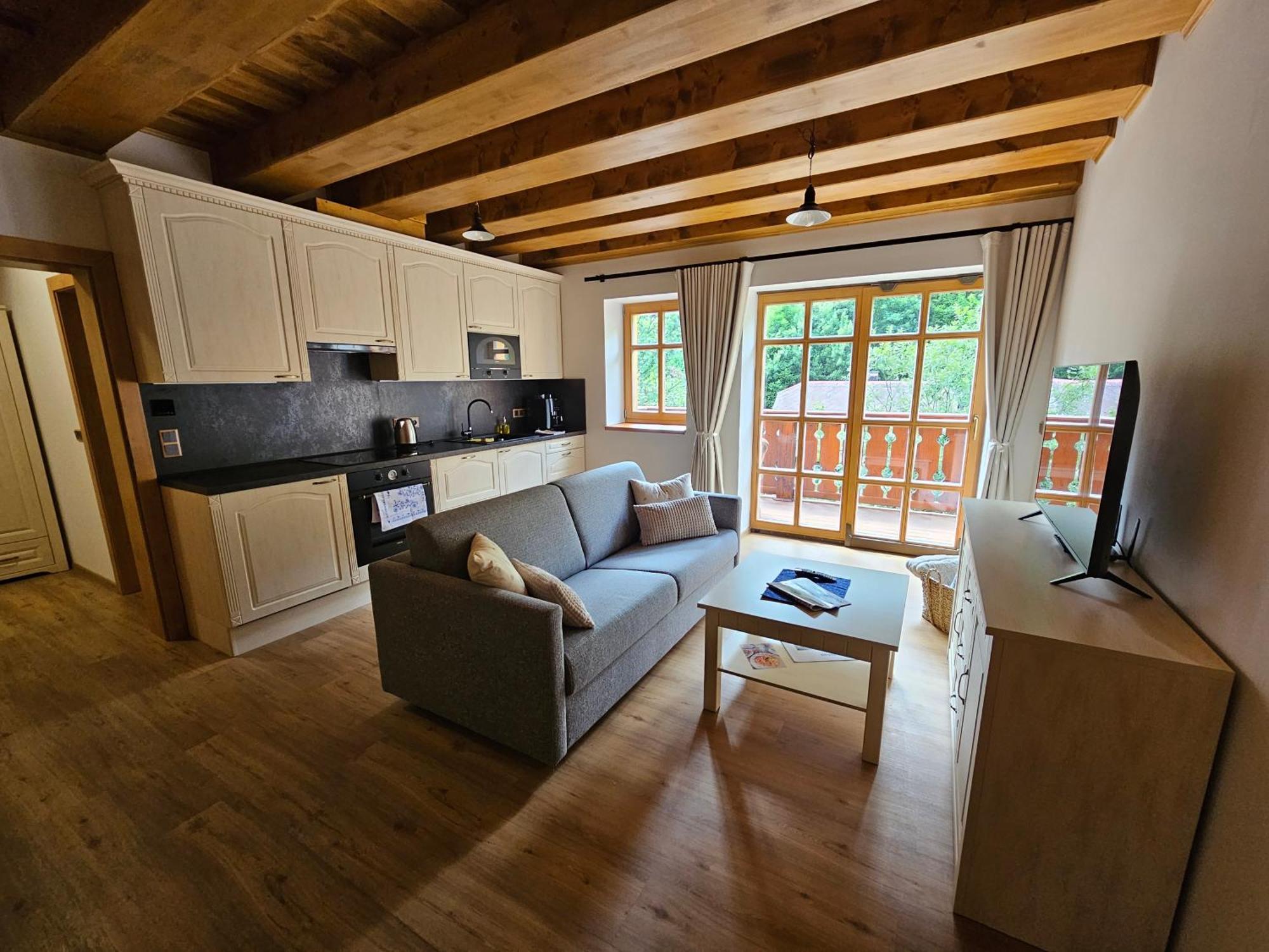 Apartmany Jezerne Velke Karlovice Bagian luar foto