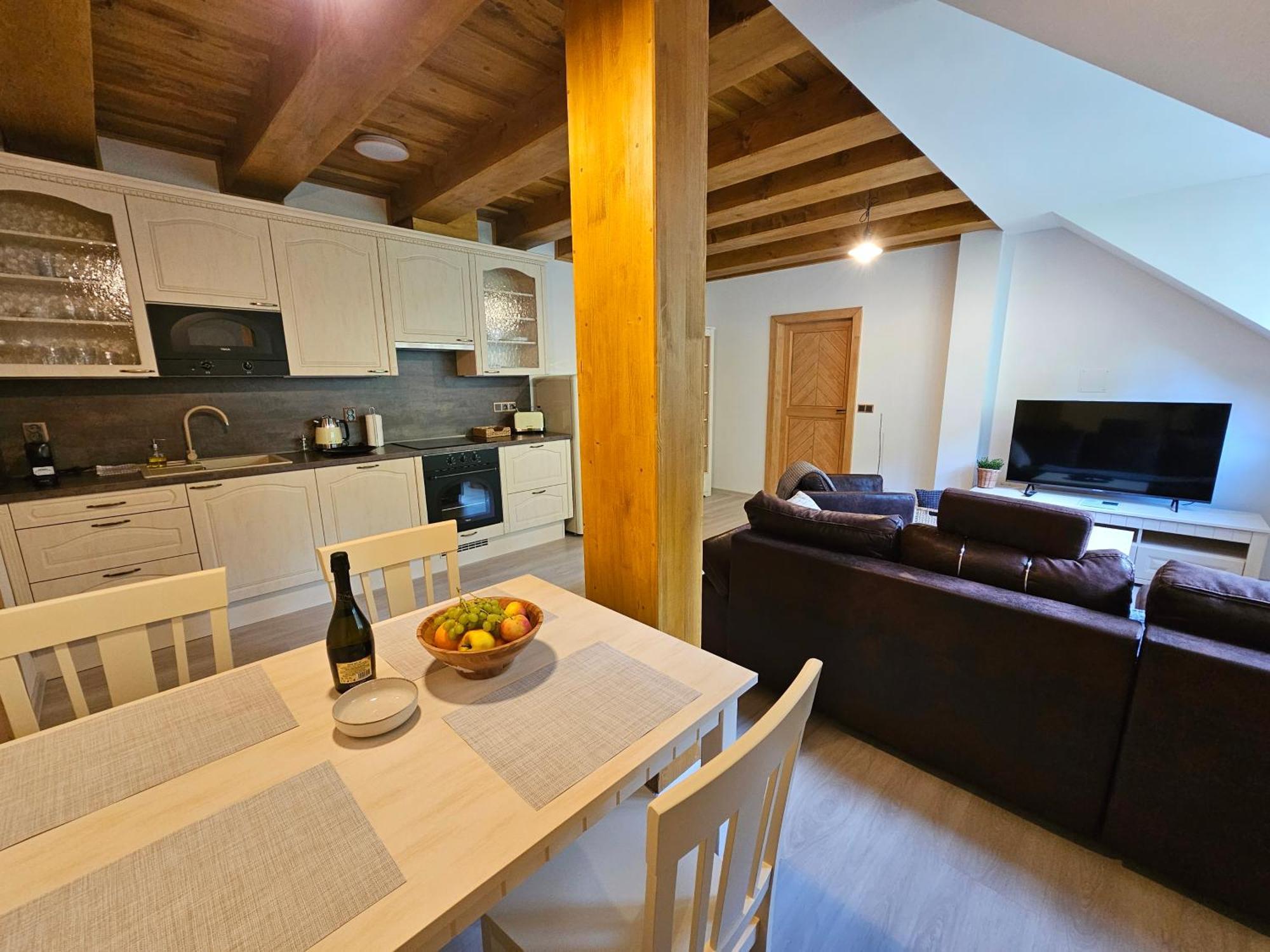 Apartmany Jezerne Velke Karlovice Bagian luar foto