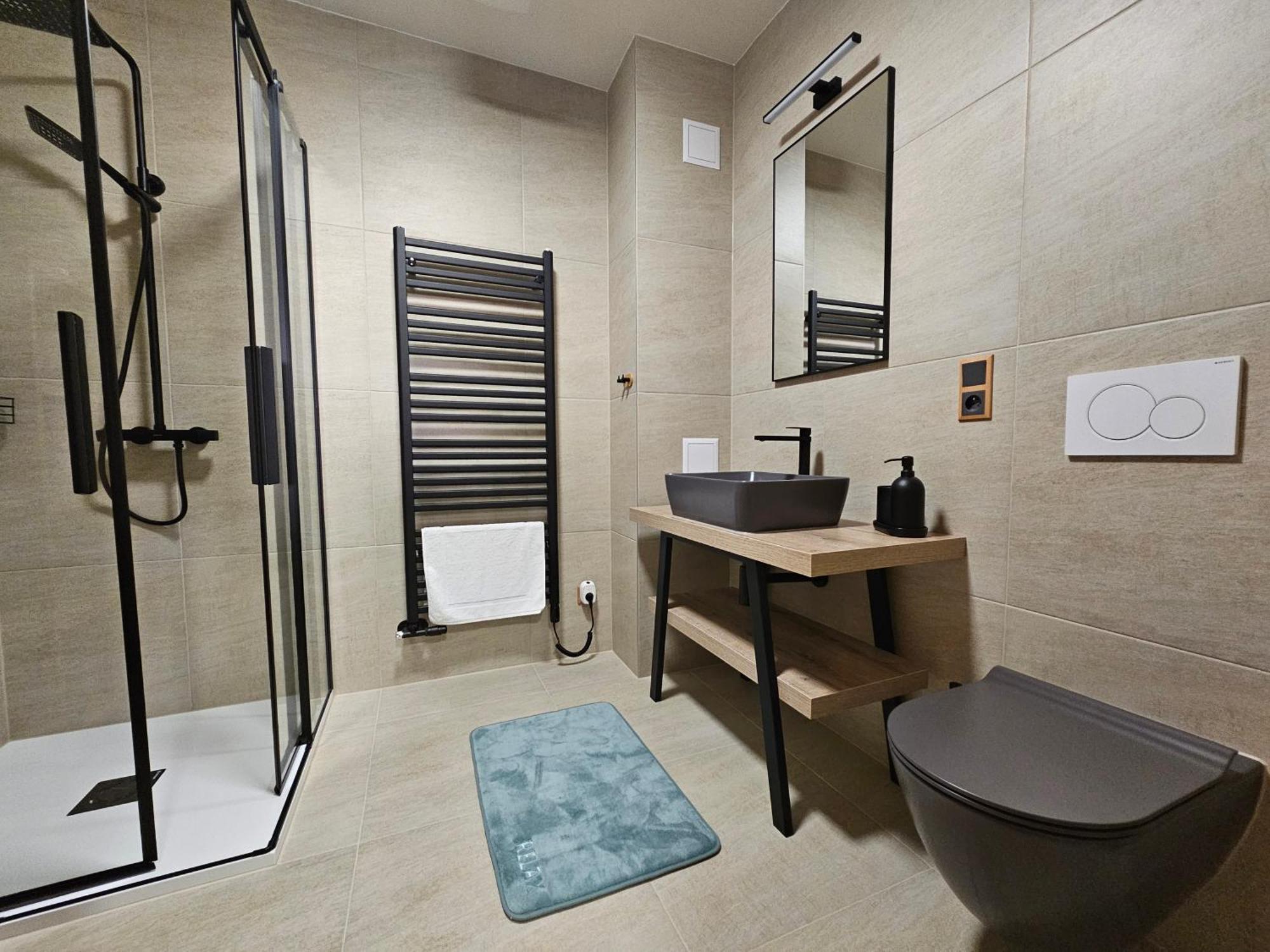 Apartmany Jezerne Velke Karlovice Bagian luar foto