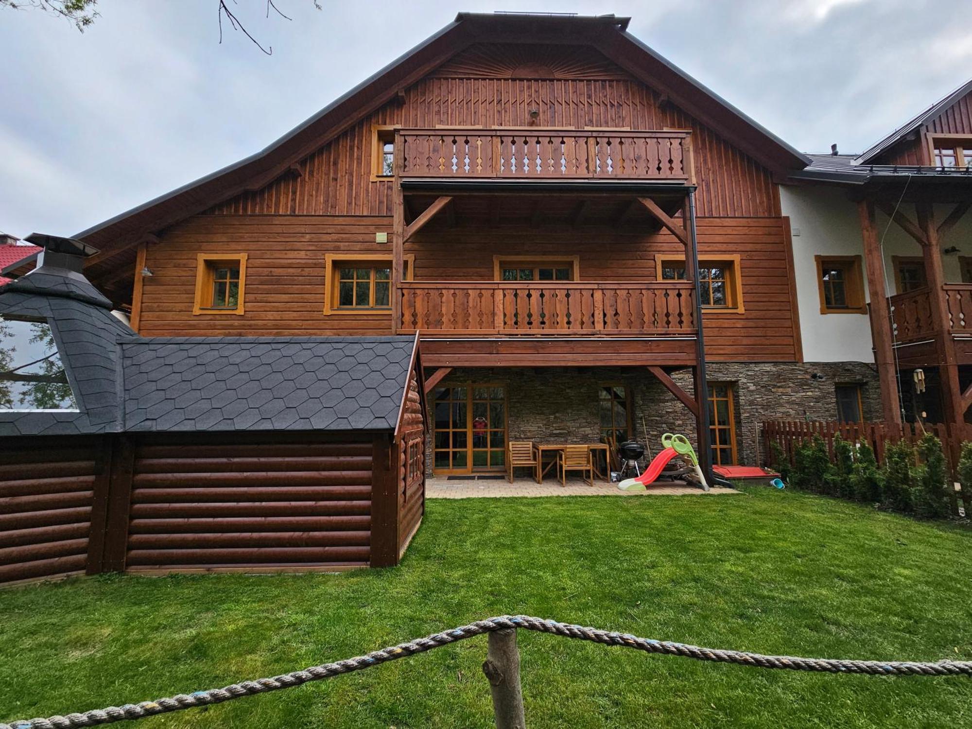 Apartmany Jezerne Velke Karlovice Bagian luar foto