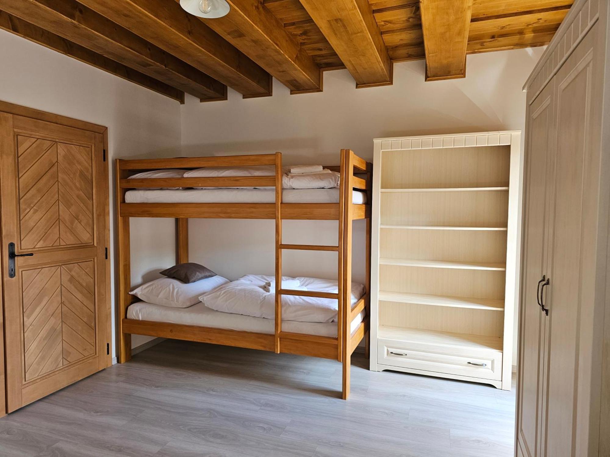 Apartmany Jezerne Velke Karlovice Bagian luar foto