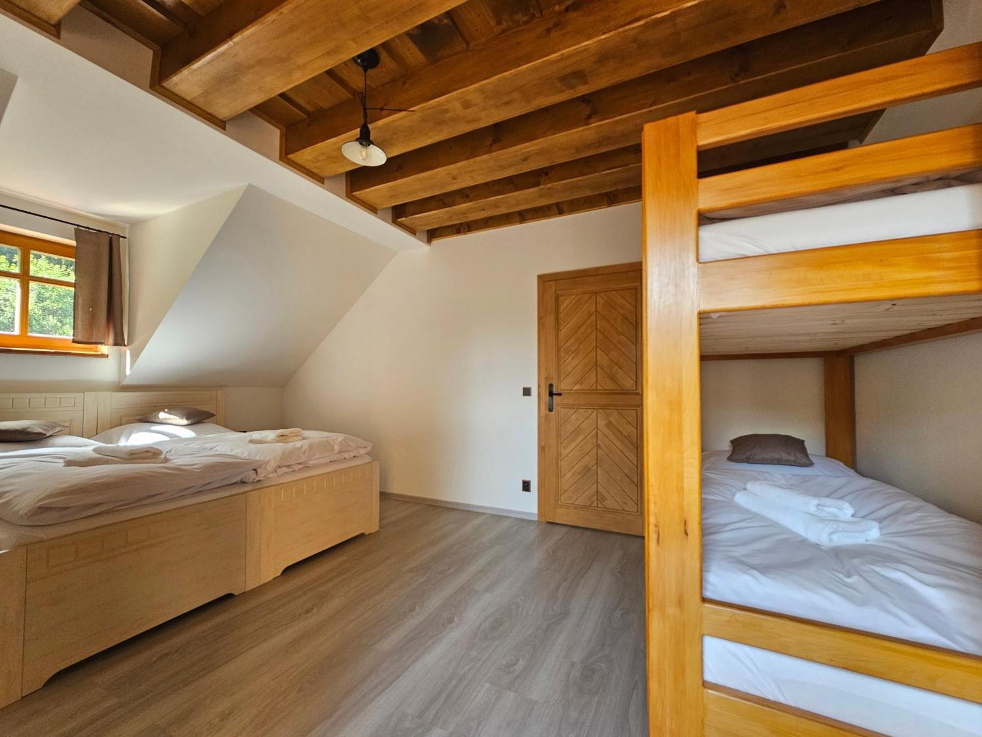 Apartmany Jezerne Velke Karlovice Bagian luar foto